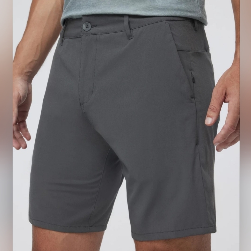 NWT VUORI Men's Gray Shorts.Size 36, Cotton Blend